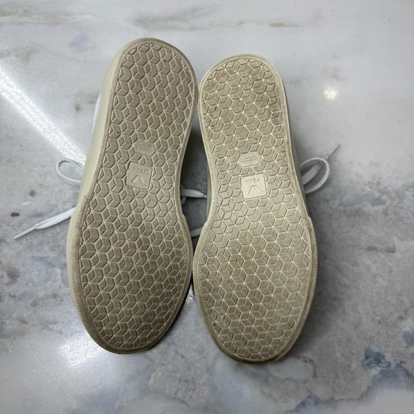 Veja Campo white steel canvas sneaker. Size 6 - Picture 12 of 12
